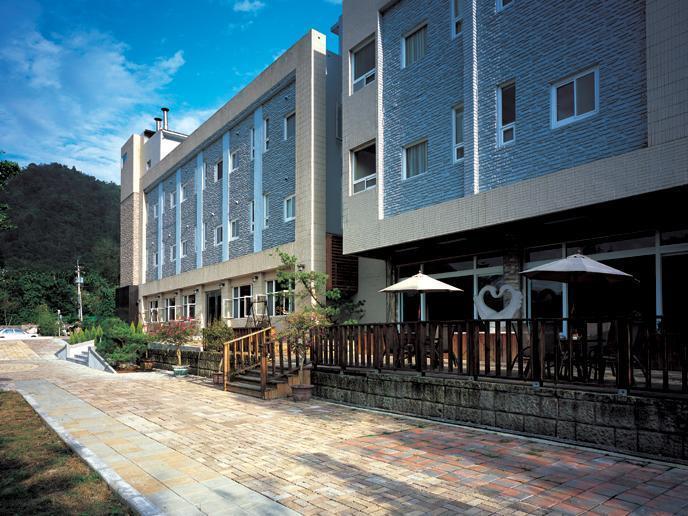 The Solas Hot Spring Resort Nantou Eksteriør bilde